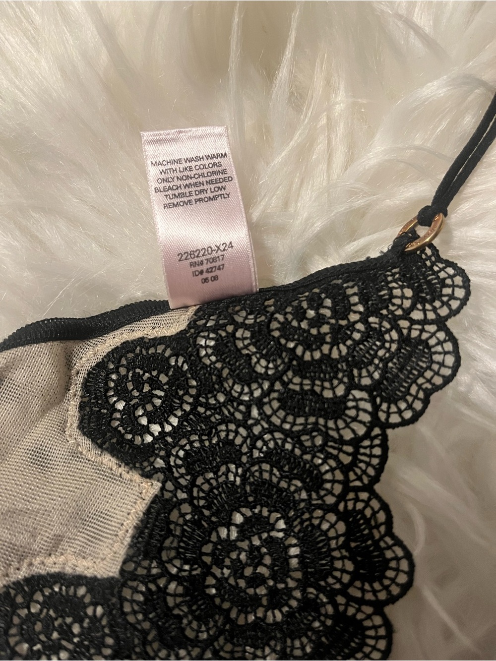 NWOT HTF 2008 Very Sexy V-String Victoria’s Secret Panty Vintage Rare - Picture 4 of 8